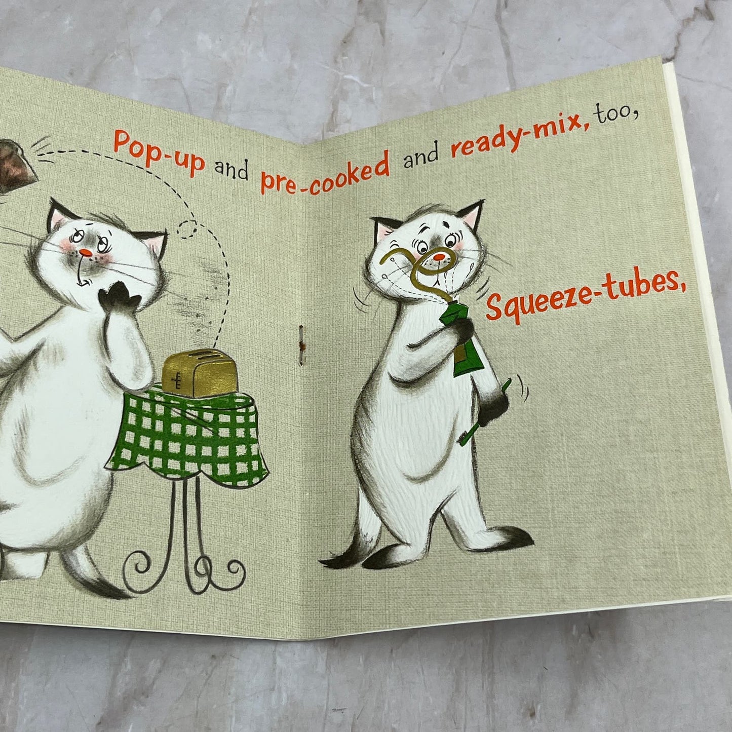 Vintage Greeting Card Mother's Day Anthropomorphic Cats Hallmark TG9-E2