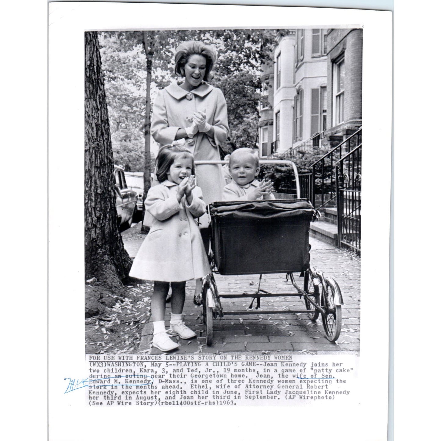 Joan Kennedy With Her 2 Young Children 1963 7x9 Original Press Photo D1-P