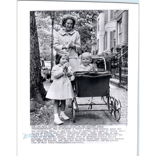 Joan Kennedy With Her 2 Young Children 1963 7x9 Original Press Photo D1-P