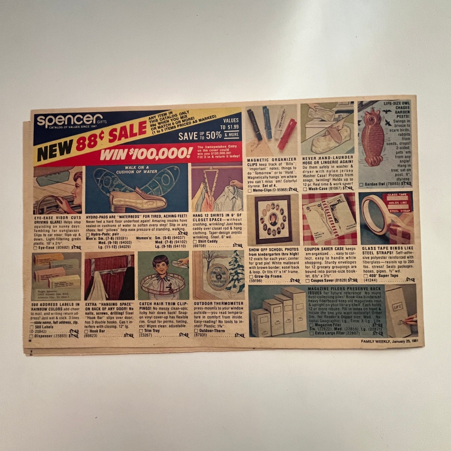 1981 Spencer Gifts Catalog of Value Family Weekly K19