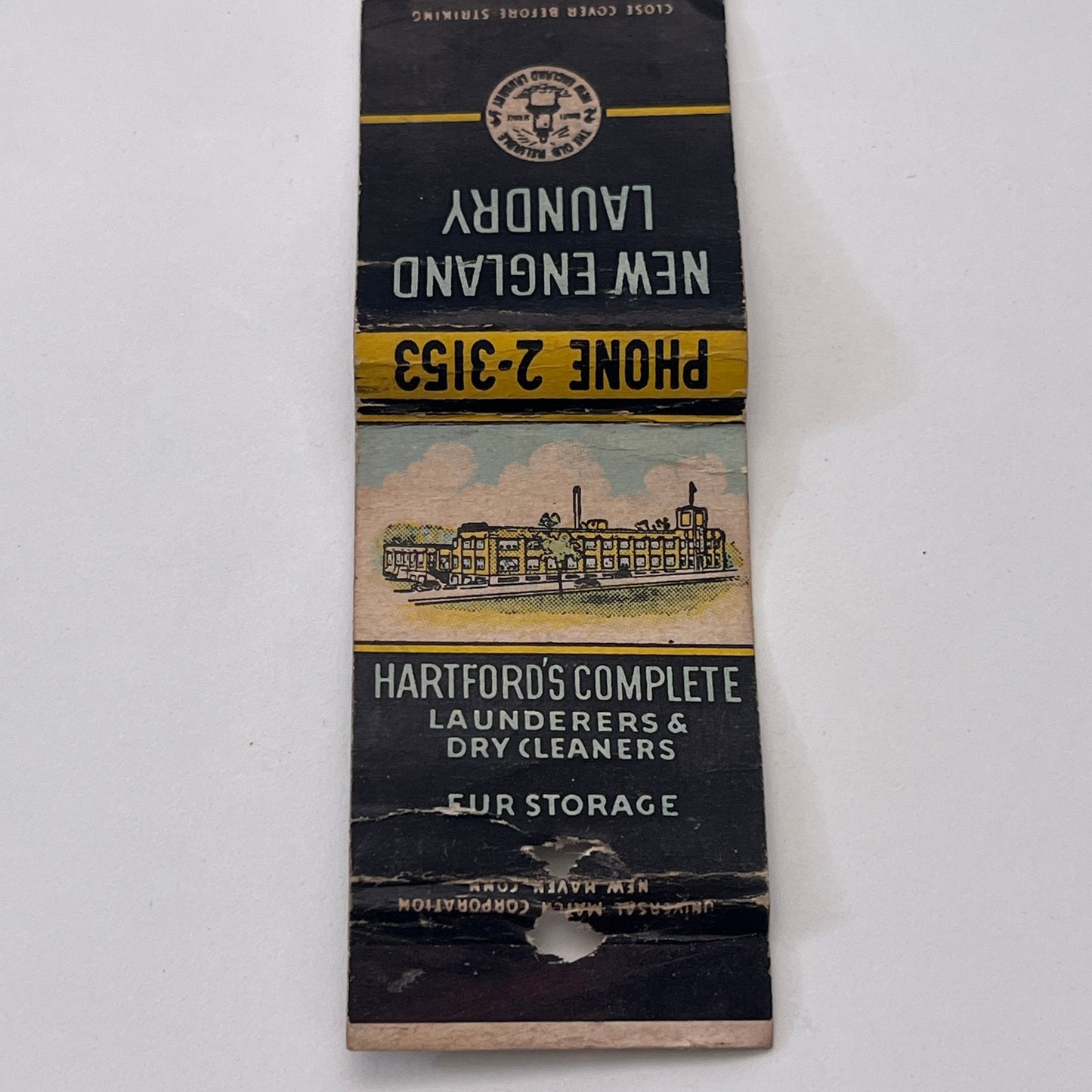 Hartford's Complete Launderers & Dry Cleaners Vintage Matchbook Cover MM3-3
