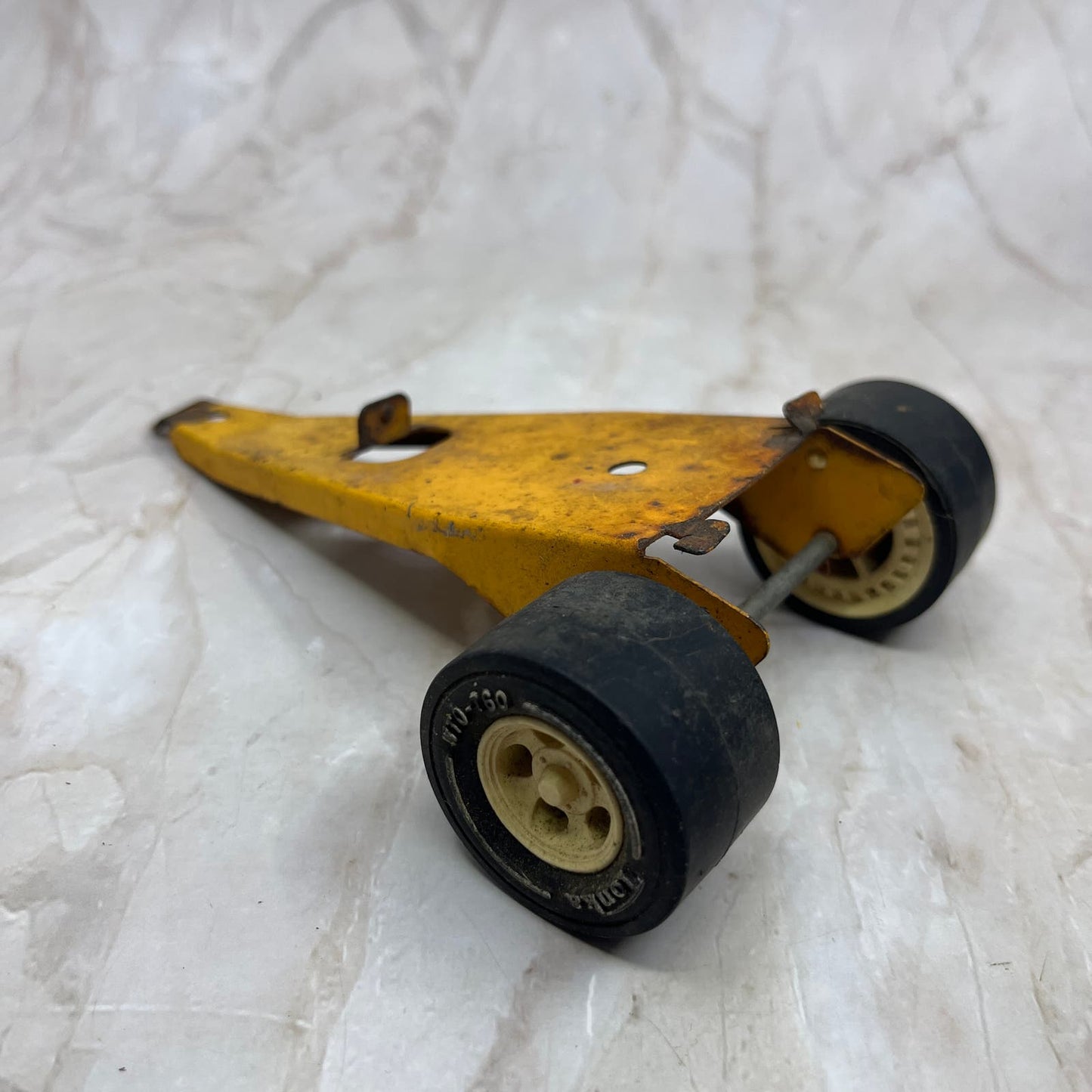 Vtg TONKA Toys Bone Bruzzer Yellow Tilt Trailer 1970’s Pressed Steel TH5