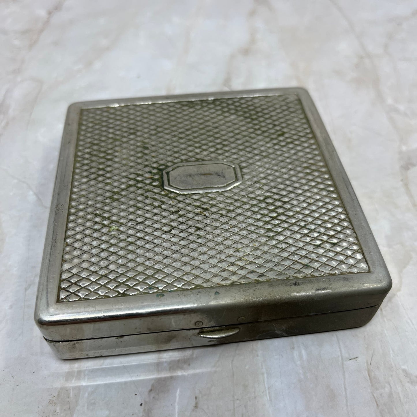 Antique Valet Auto Strop Razor in Original Metal Case Shaving Kit TI9