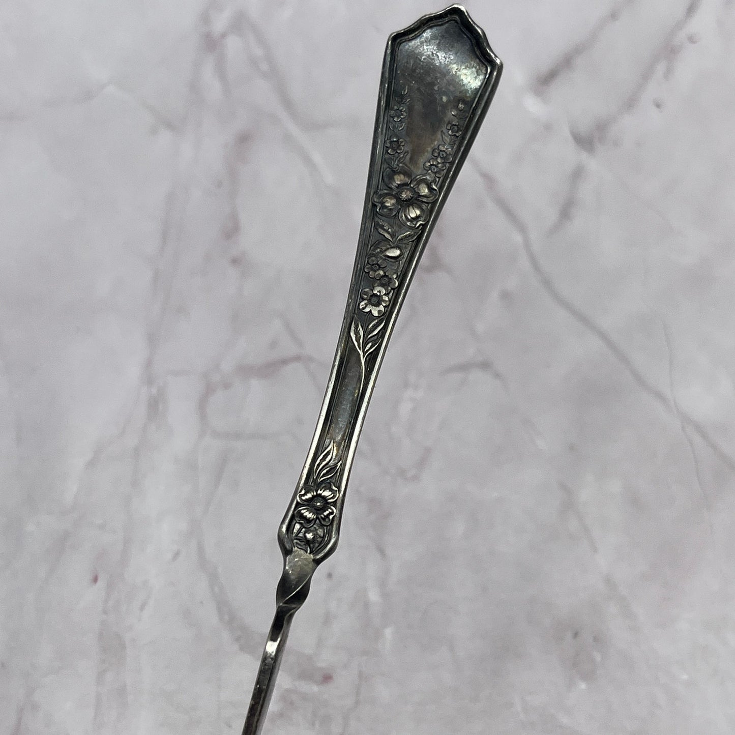 Twisted Butter Knife Floral Pattern 7" Vintage Silverplate TC5-OS-3