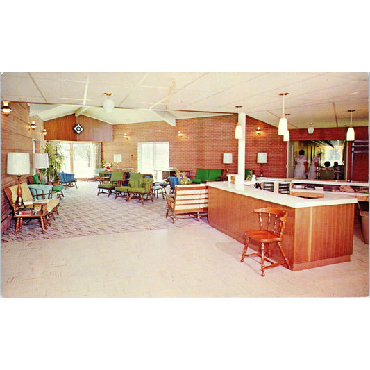 Leisure Hills Nursing and Convalescent Home Grand Rapids MN Postcard PD10