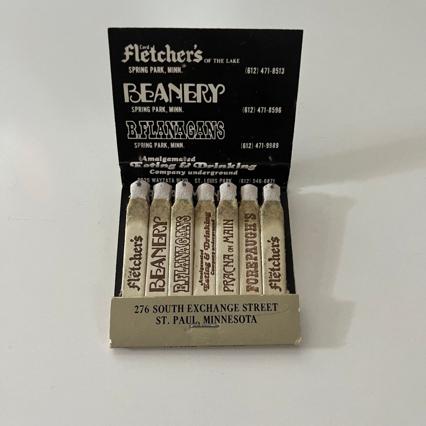 Forepaugh's Restaurant St. Paul MN Feature Matches Vintage Matchbook SC4-R8