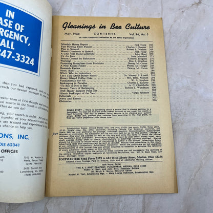 1968 May Gleanings in Bee Culture Magazine Bees Beekeeping Honey TD7