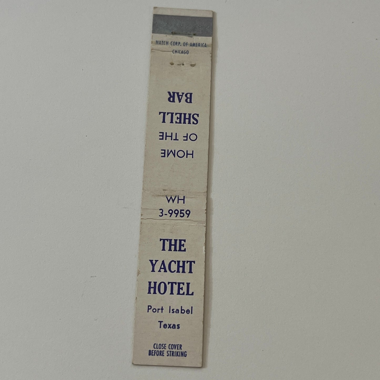The Yacht Hotel Shell Bar Port Isabel TX Vintage Matchbook TB6-MB2-9