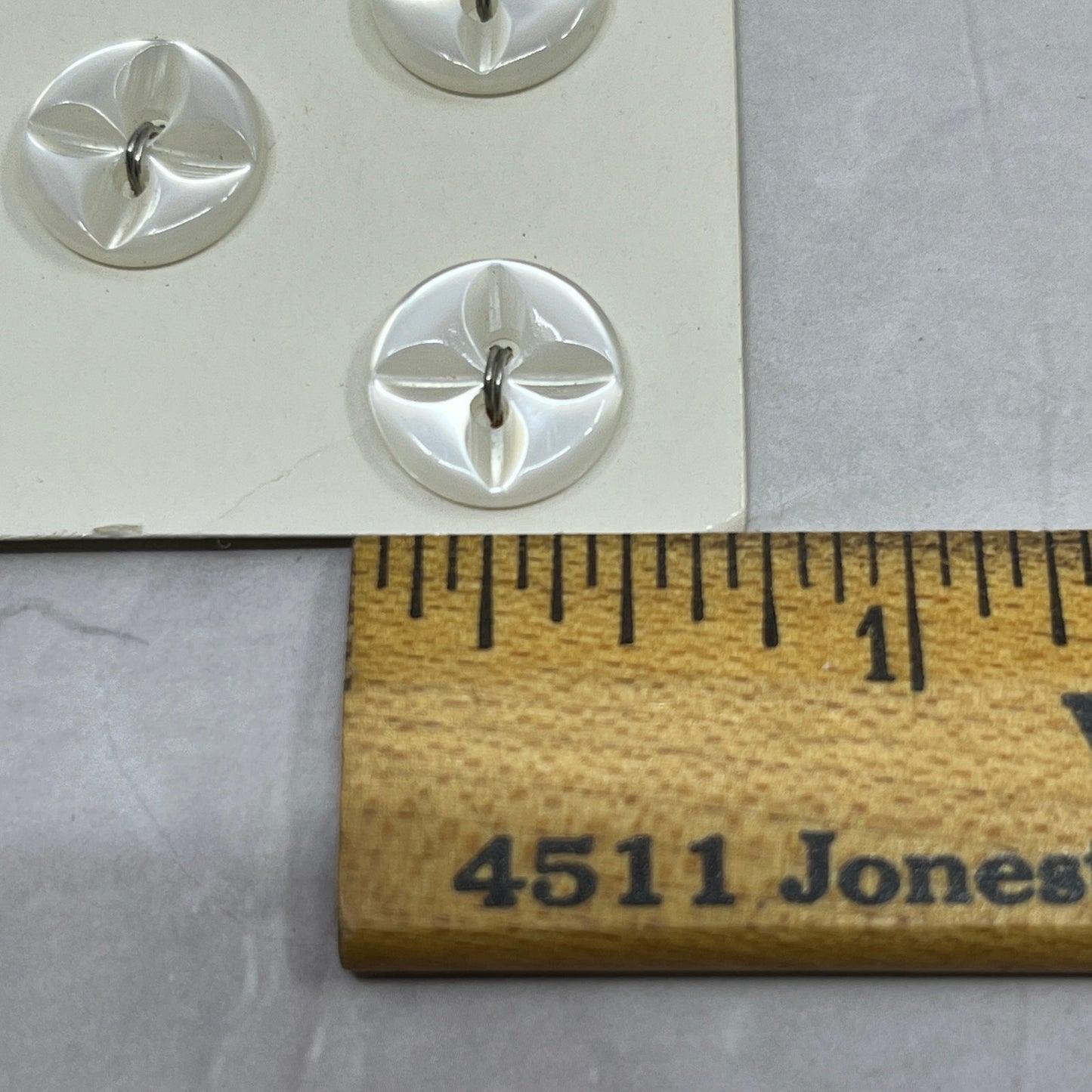 Vintage Lot of 5 Pearlescent LuckyDay Buttons 1/2" SE2