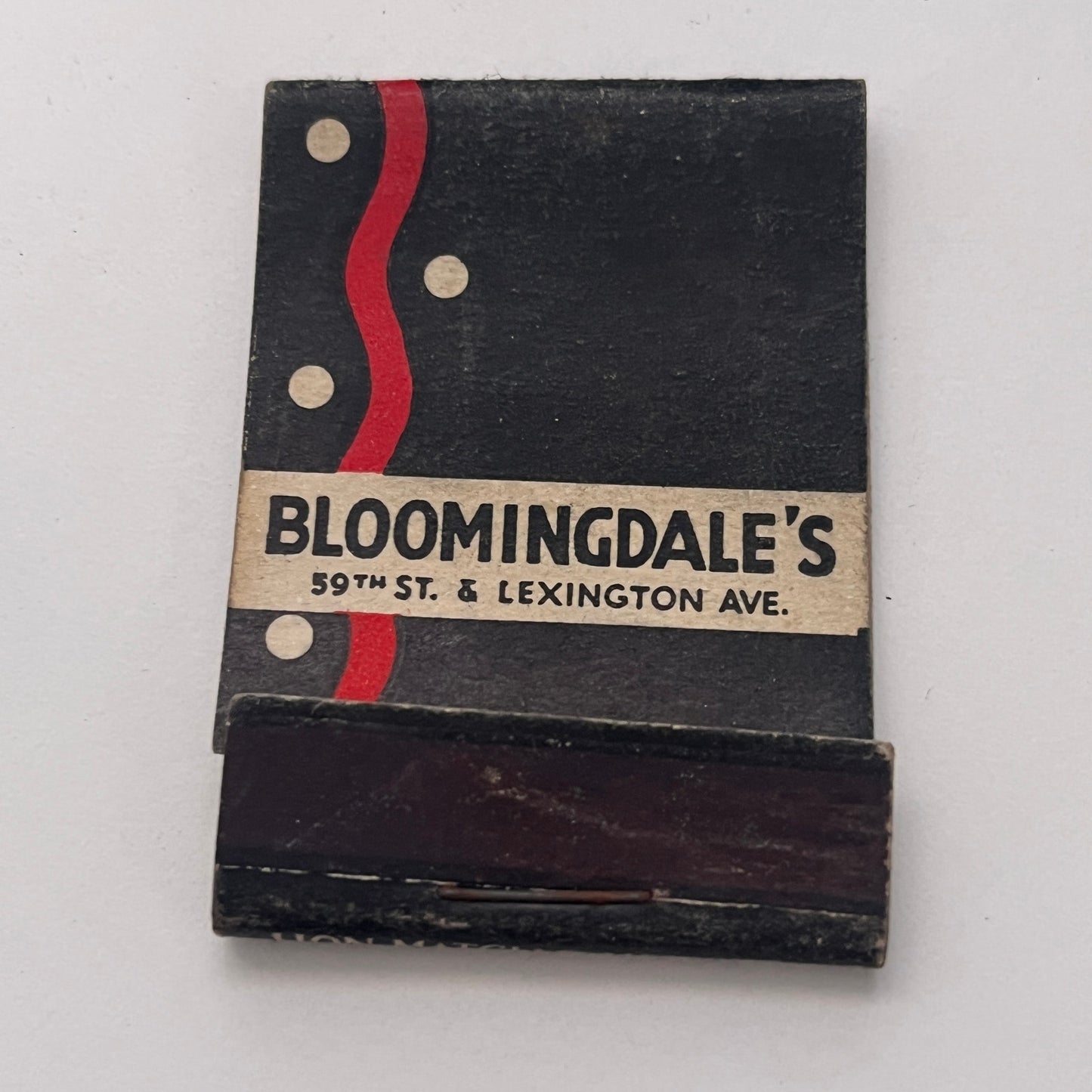 Bloomingdale's 59th St & Lexington NY Vintage Matchbook Cover TB8-MB-1