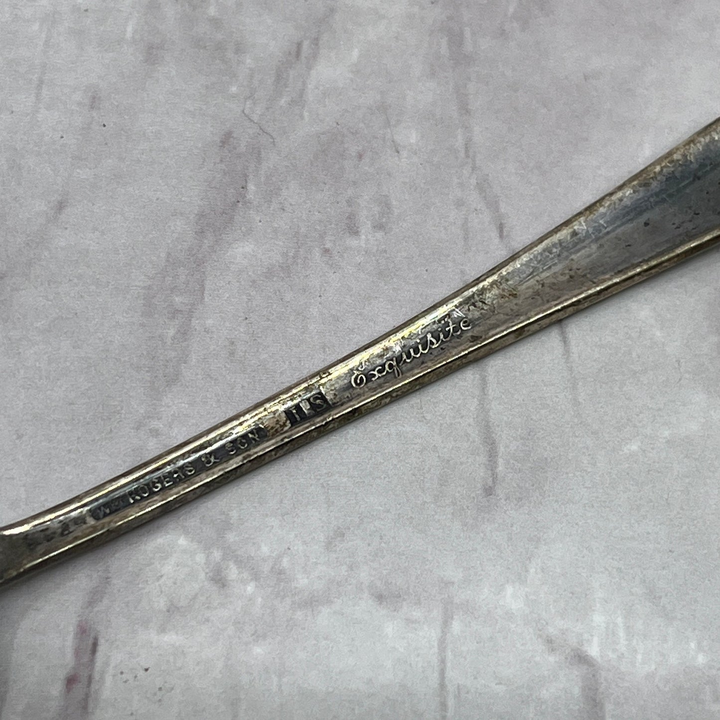 Vintage Wm Rogers Exquisite Baby Spoon 4.25” Silver Plate SB7