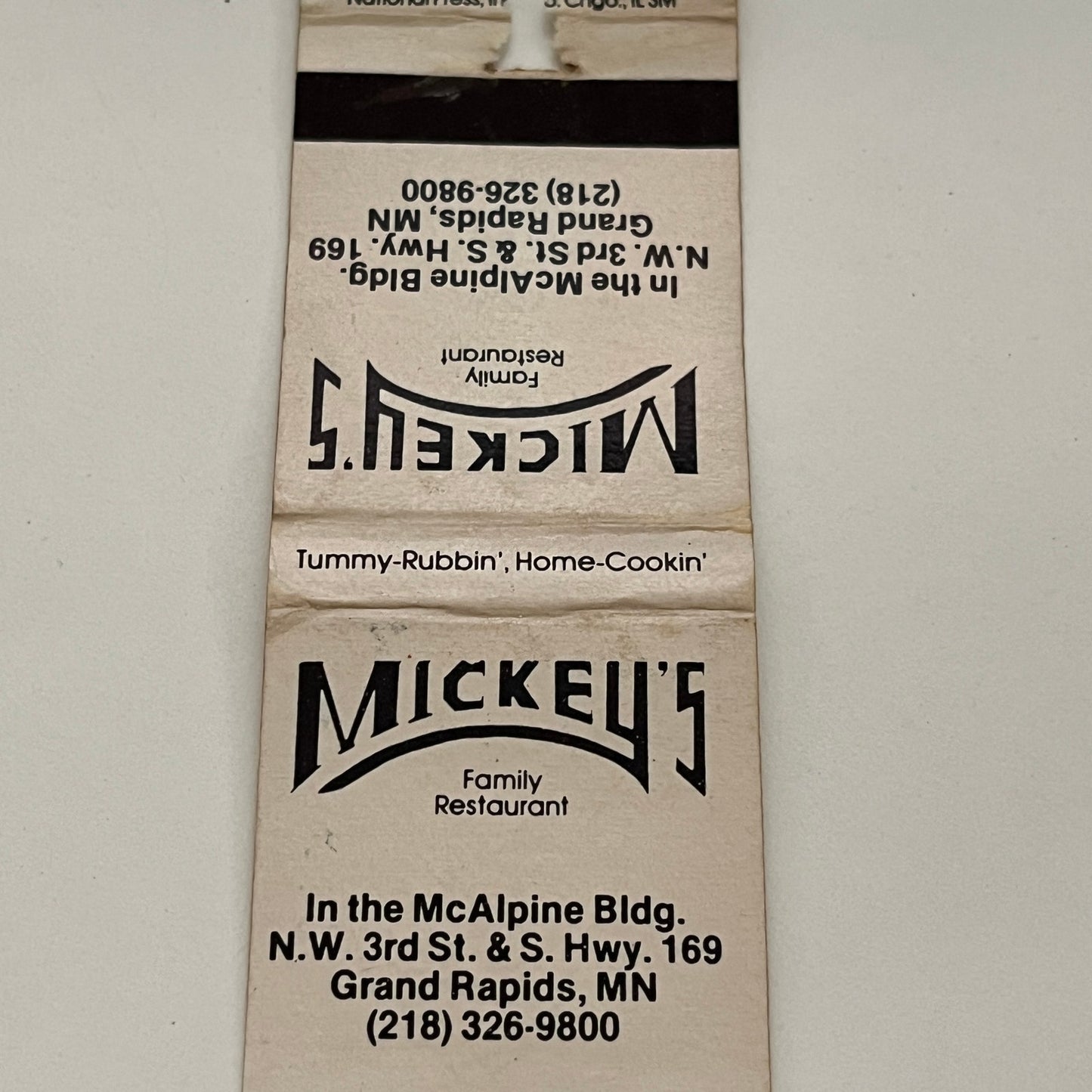 Mickey's Family Restaurant Grand Rapids MN Vintage Matchbook TB6-MB2-14
