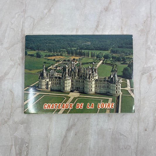 Vintage Les Châteaux De La Loire Souvenir Postcard Book TG8-Z