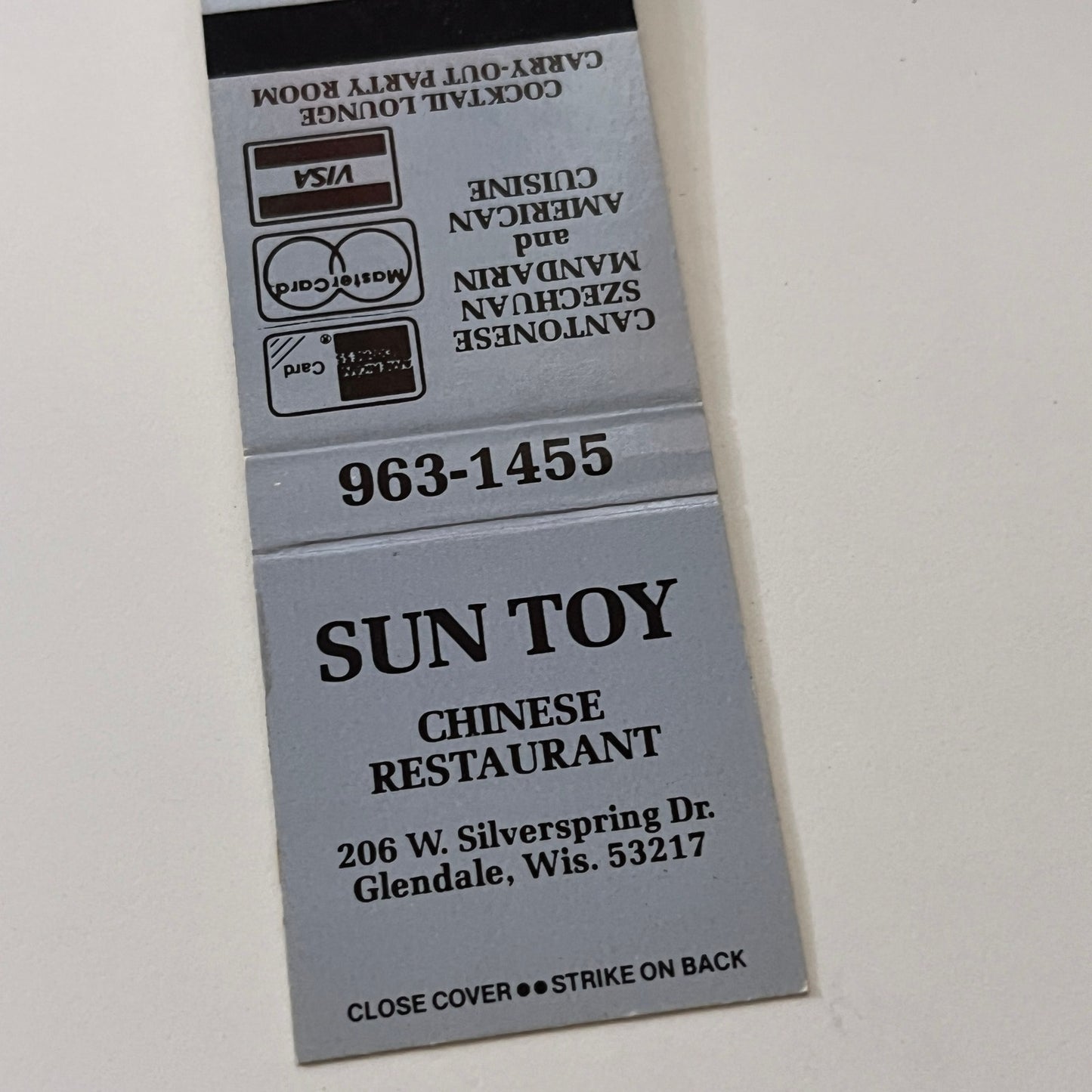 Sun Toy Chinese Restaurant Glendale WI Vintage Matchbook Cover TB6-MB2-1