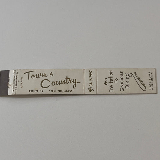Town & Country Restaurant Sterling MA Vintage Matchbook TB6-MB2-9