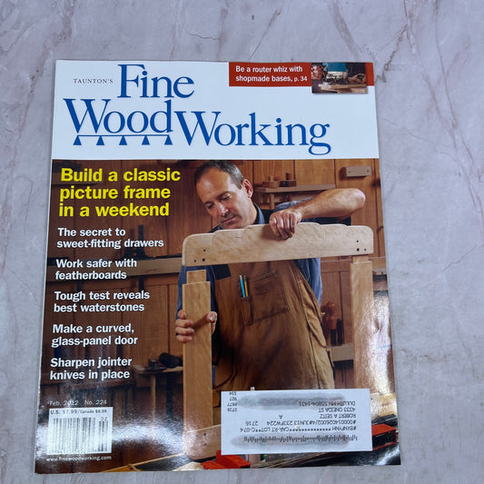 Classic Picture Frame - Feb 2012 No. 224 - Fine Woodworking Magazine M36