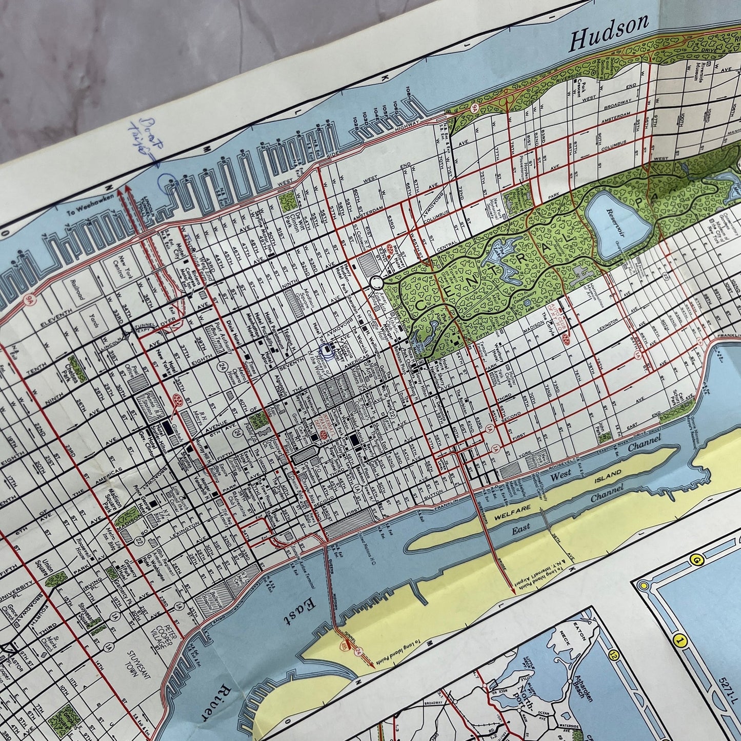 1962 New York City & Long Island AAA Fold Out Travel Map TH2-Y1