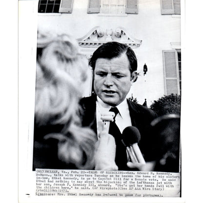 Senator Edward Kennedy Lufthansa Hijacking 1972 8x10 Original Press Photo D1-P