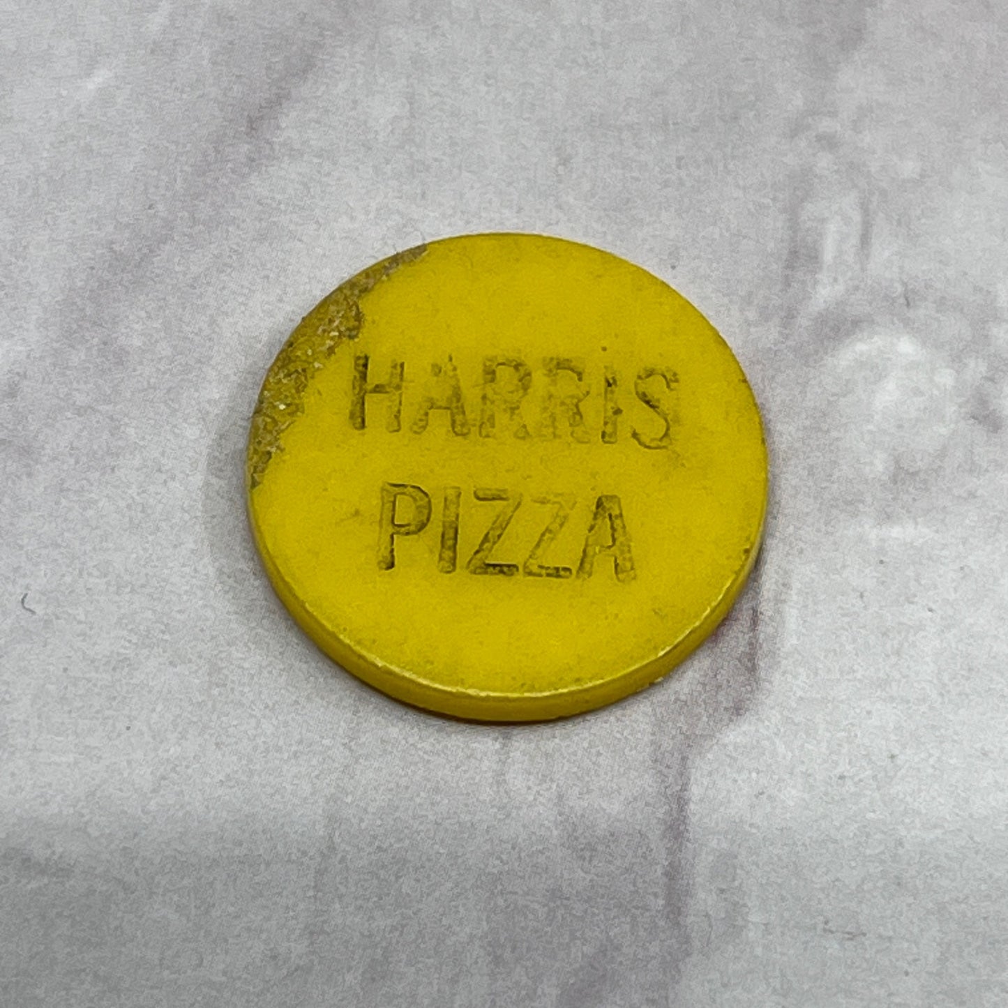 Vintage Harris Pizza Plastic Yellow Token Chit SE2