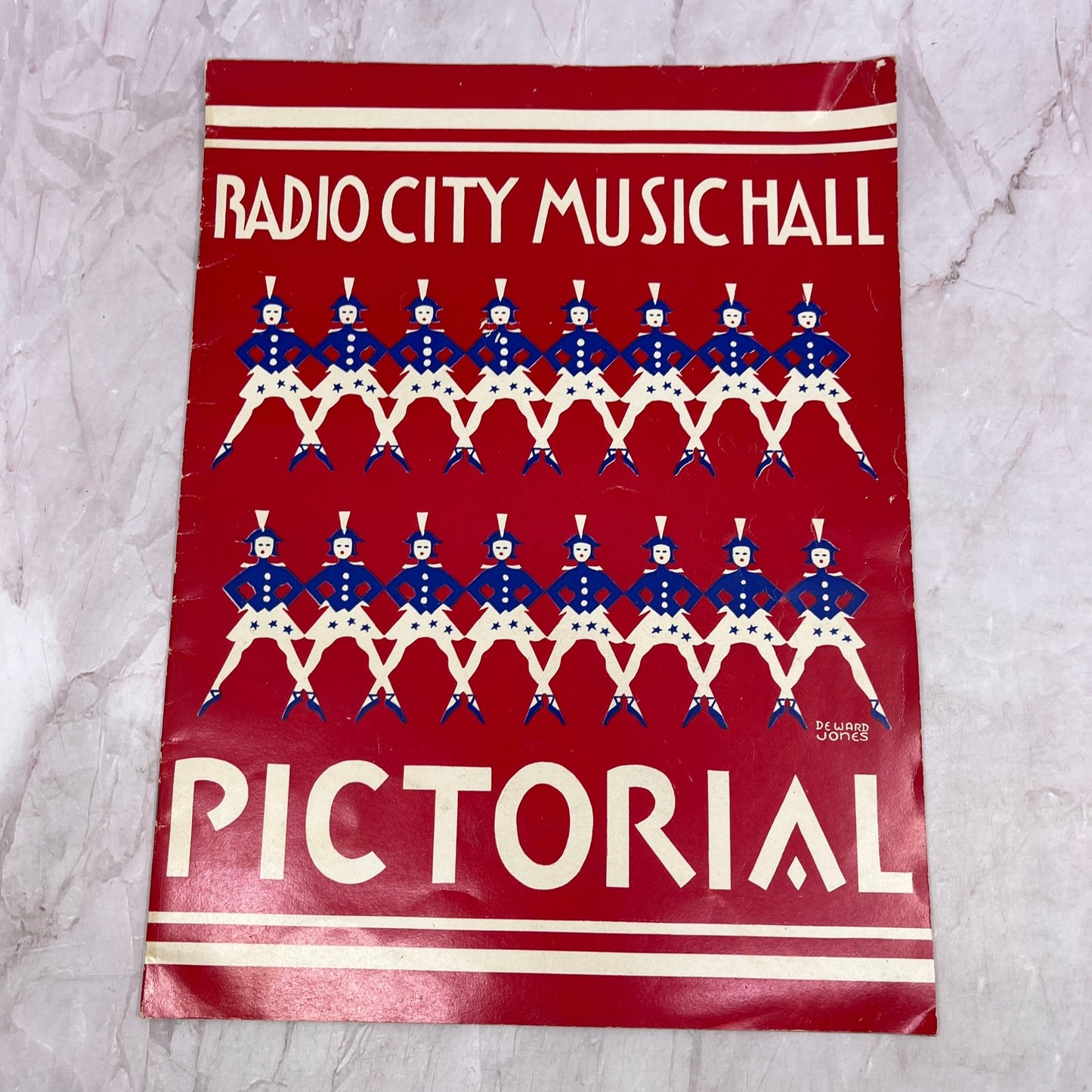 1940s Radio City Music Hall Pictorial Souvenir Booklet TJ5-E1