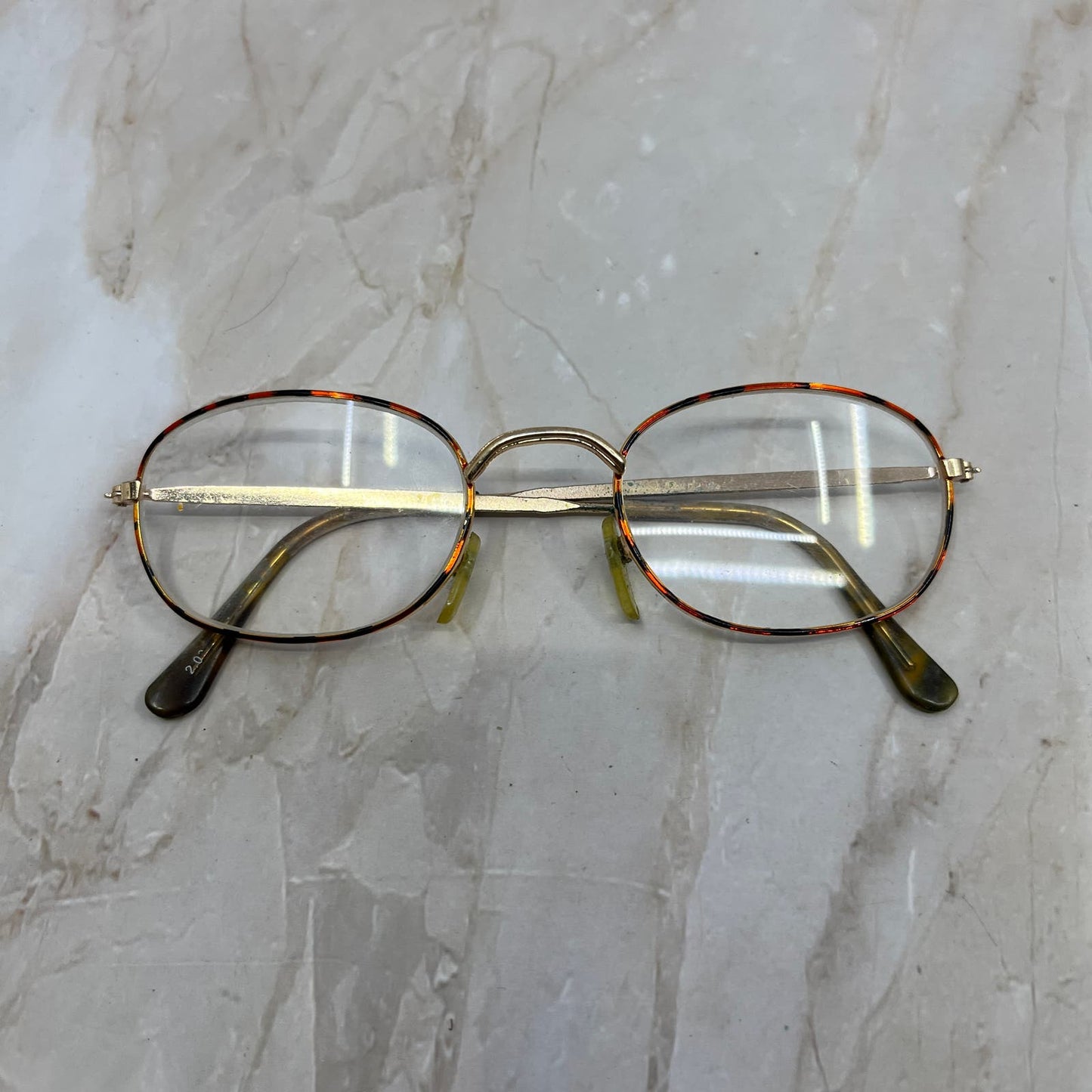 Vintage Oval Tortoise & Gold Tone Sunglasses Eyeglasses Frames TE9-G2-10