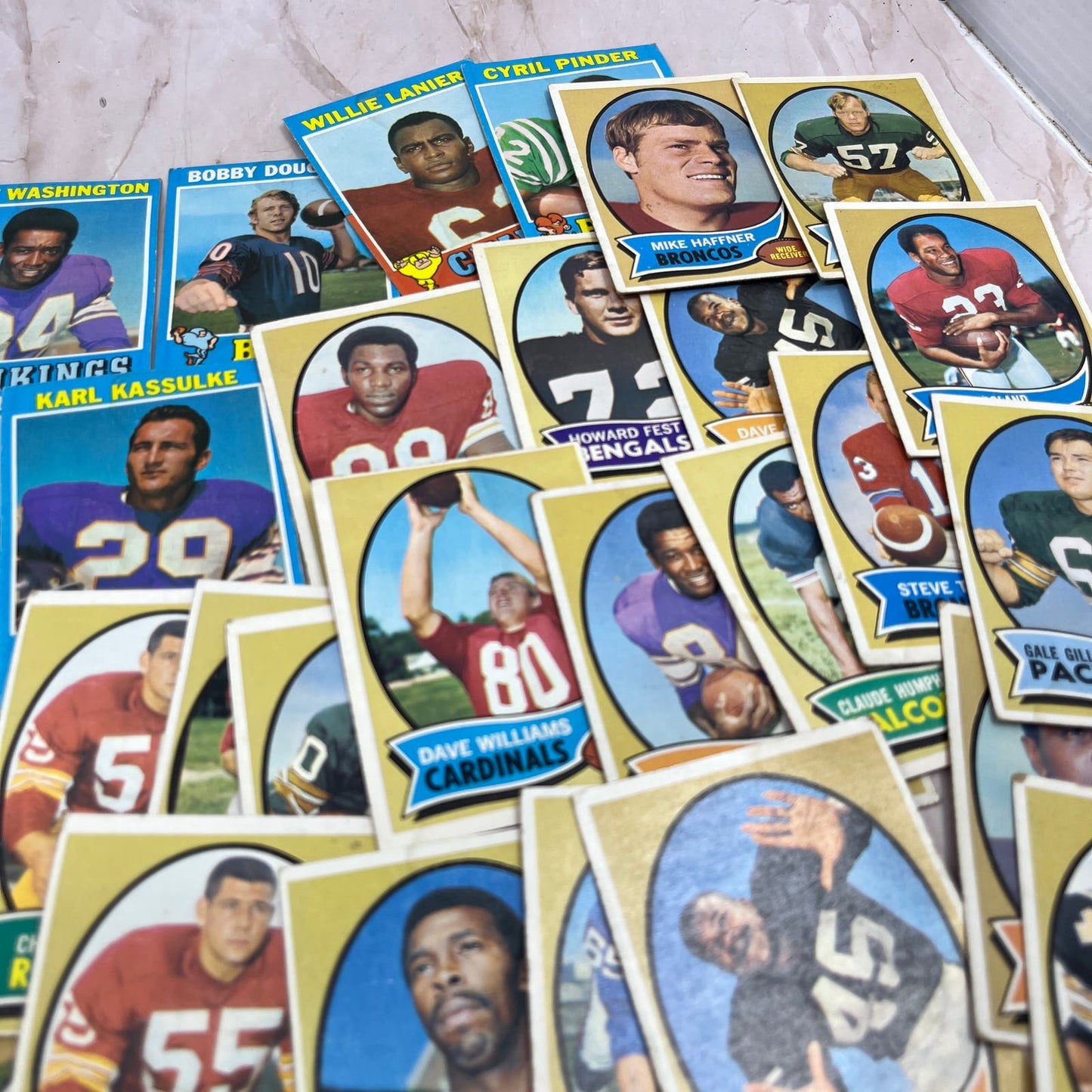 c1970 Collection of Assorted NFL Football Cards TF5