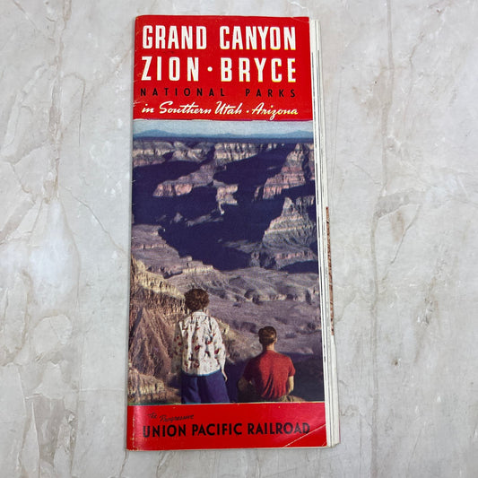 1946 Union Pacific Railroad Grand Canyon Zion Bryce Parks Vtg Brochure TI8-S3