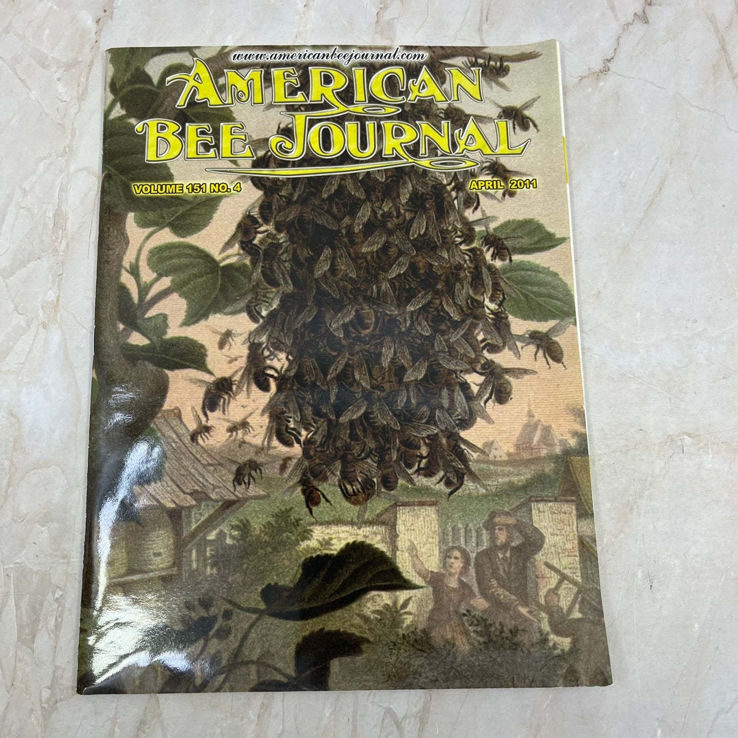 2011 April - American Bee Journal Magazine - Bees Beekeeping Honey M9