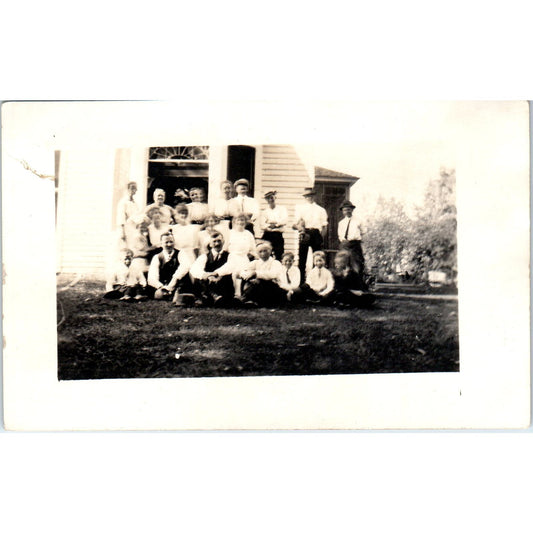 Family Photo in Front of Old Farm House c1910 RPPC Postcard AB9