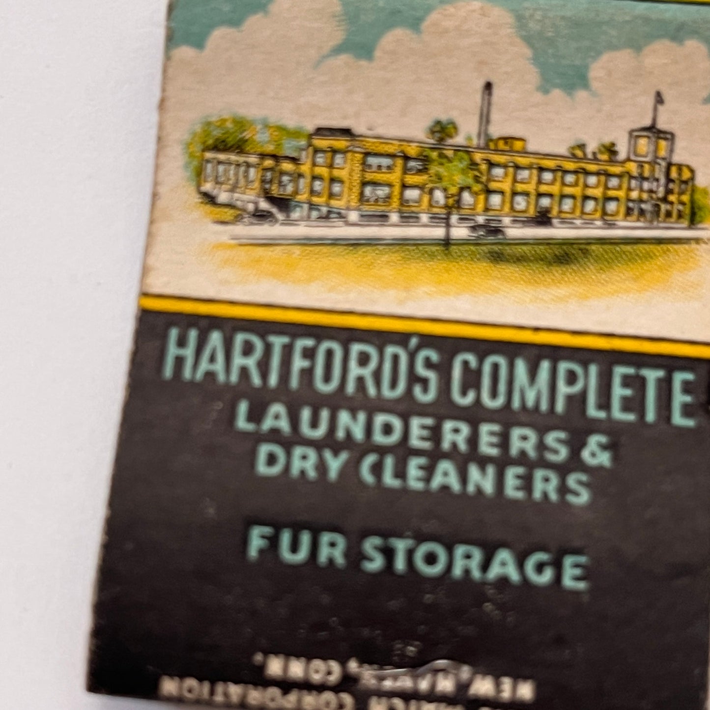 New England Laundry Hartford CT Vintage Matchbook Cover TB8-MB3-10