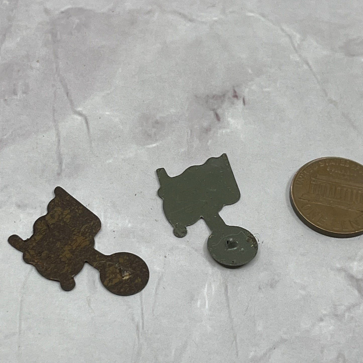 WWII American Red Cross Flag Fold Over Tab Lapel Pin Button Set of 2 SE2