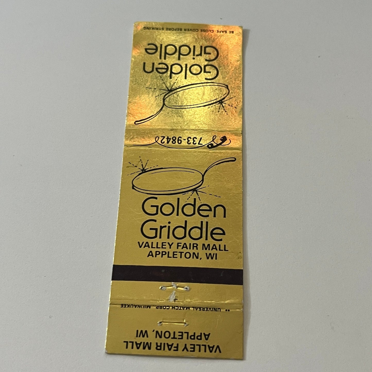 Golden Griddle Restaurant Valley Fair Mall Appleton WI Matchbook Cover TB6-MB2-5