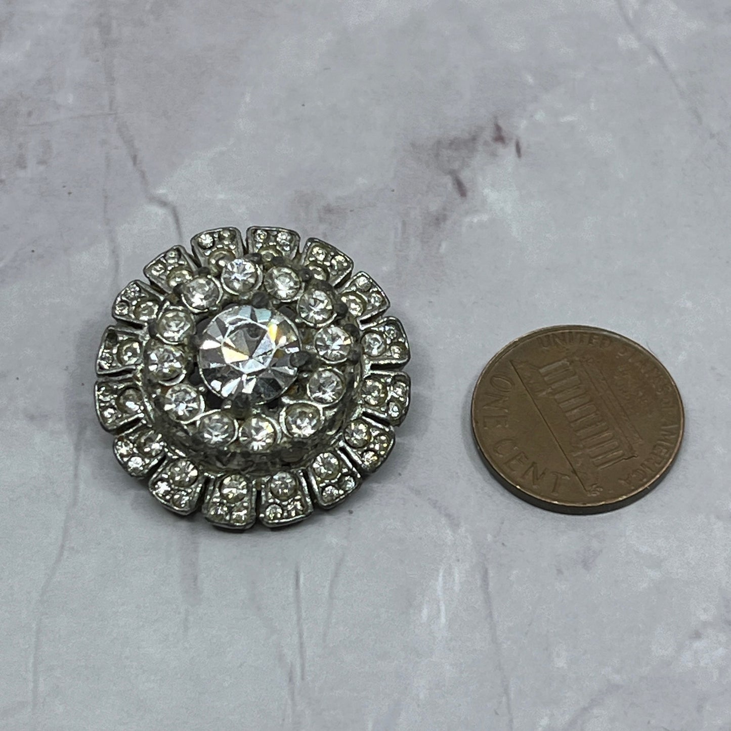 Vintage Silver Tone Rhinestone Button SC1