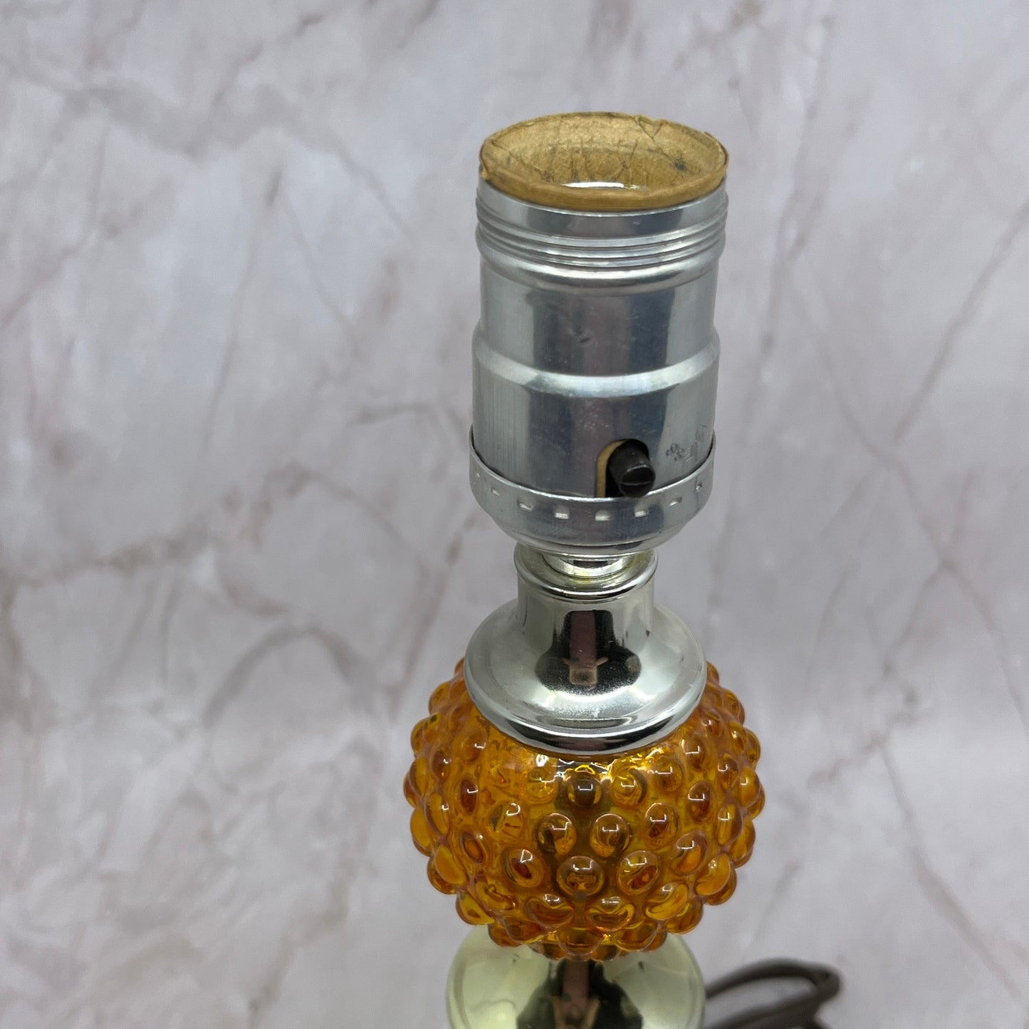 Vintage Mid Century Modern Hobnail Amber Glass Table Lamp Tested WORKS Ti5