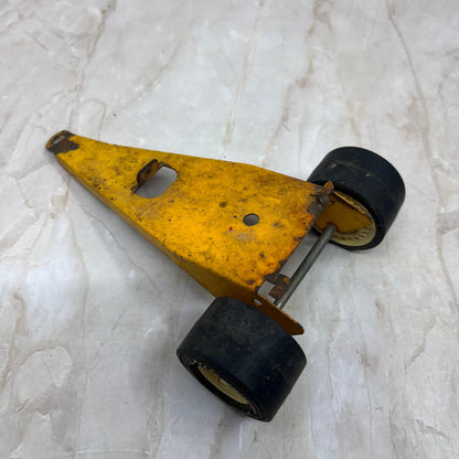 Vtg TONKA Toys Bone Bruzzer Yellow Tilt Trailer 1970’s Pressed Steel TH5