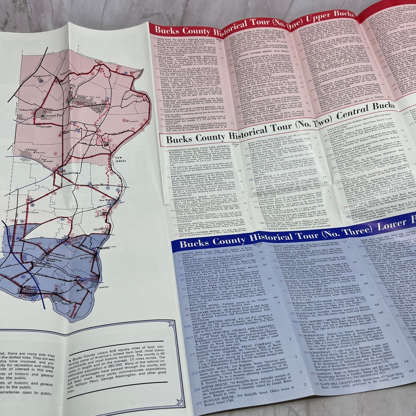 1970s Bucks County PA Travel Guide and Fold Out Map TH9-TM1