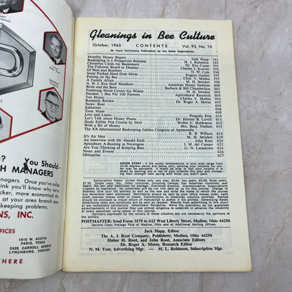 1965 Oct Gleanings in Bee Culture Magazine Bees Beekeeping Honey TD7