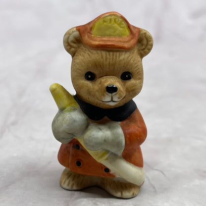 Vintage Fireman Firefighter Homco Career Bears Figurine 8820 SE2