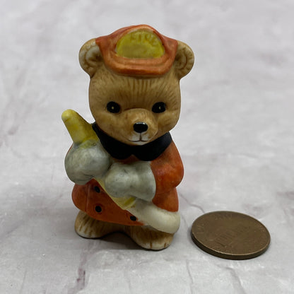 Vintage Fireman Firefighter Homco Career Bears Figurine 8820 SE2