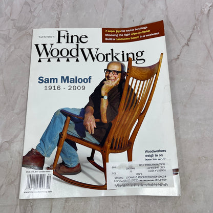 Sam Maloof - Oct 2009 No 207 - Taunton's Fine Woodworking Magazine M34