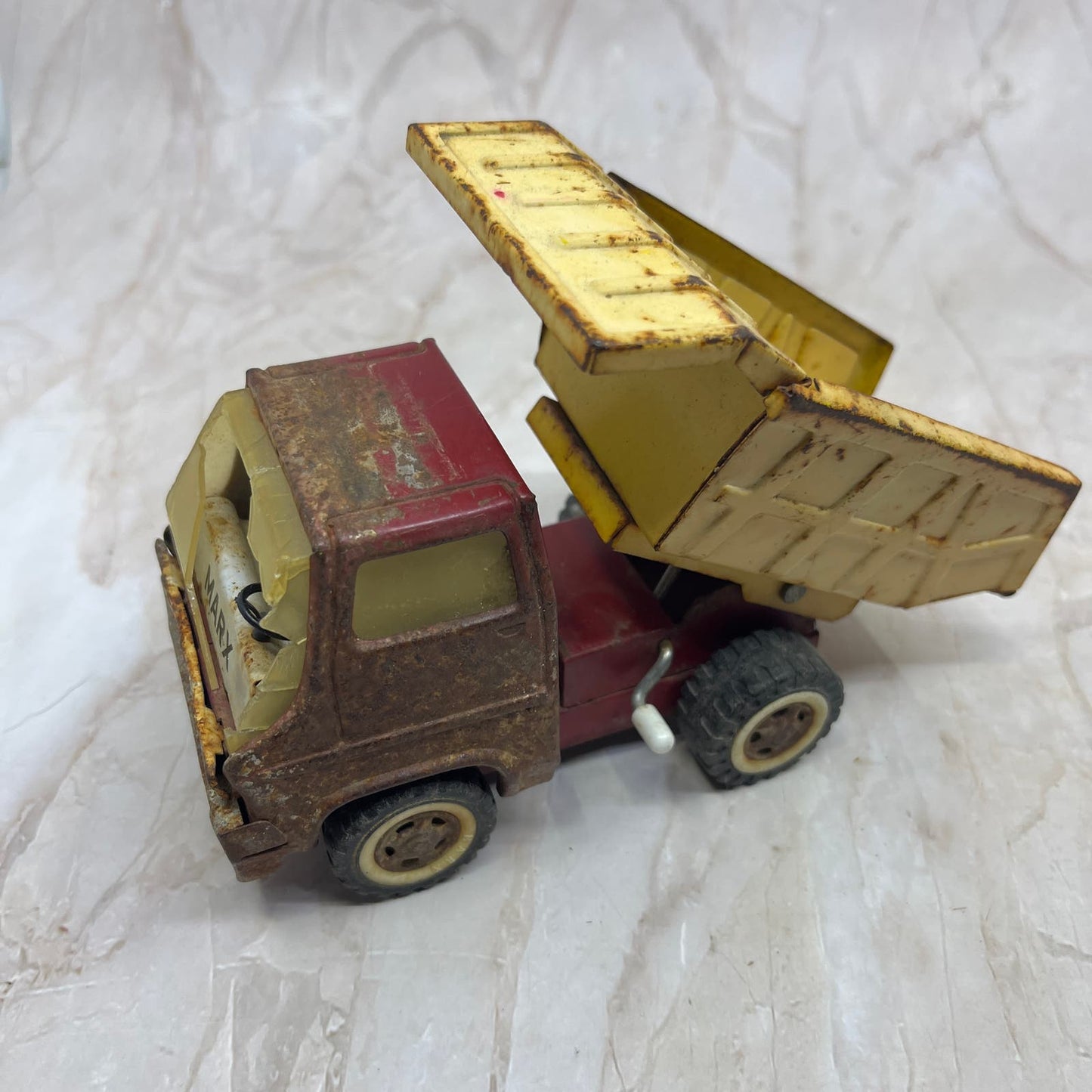 MARX Toys Pressed Steel Red and Yellow Dump Truck Made in Japan 7."x3.5 TH5