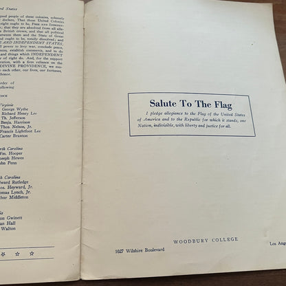 Vintage The Constitution Of The United States And Its 21 Amendments Book TH2-TB6