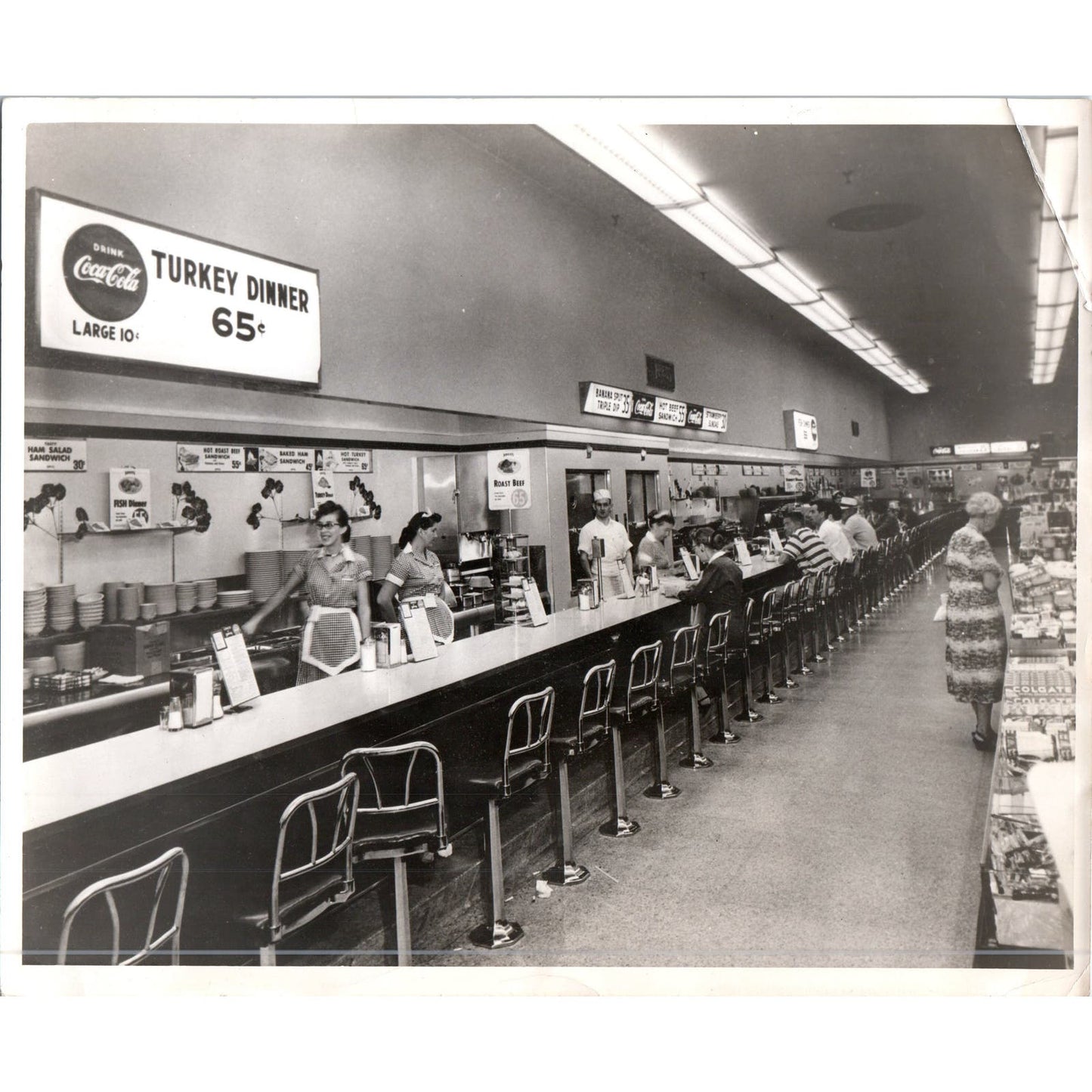 1958 Photograph of a Diner Cafeteria in Long Beach California 8x10 AE4