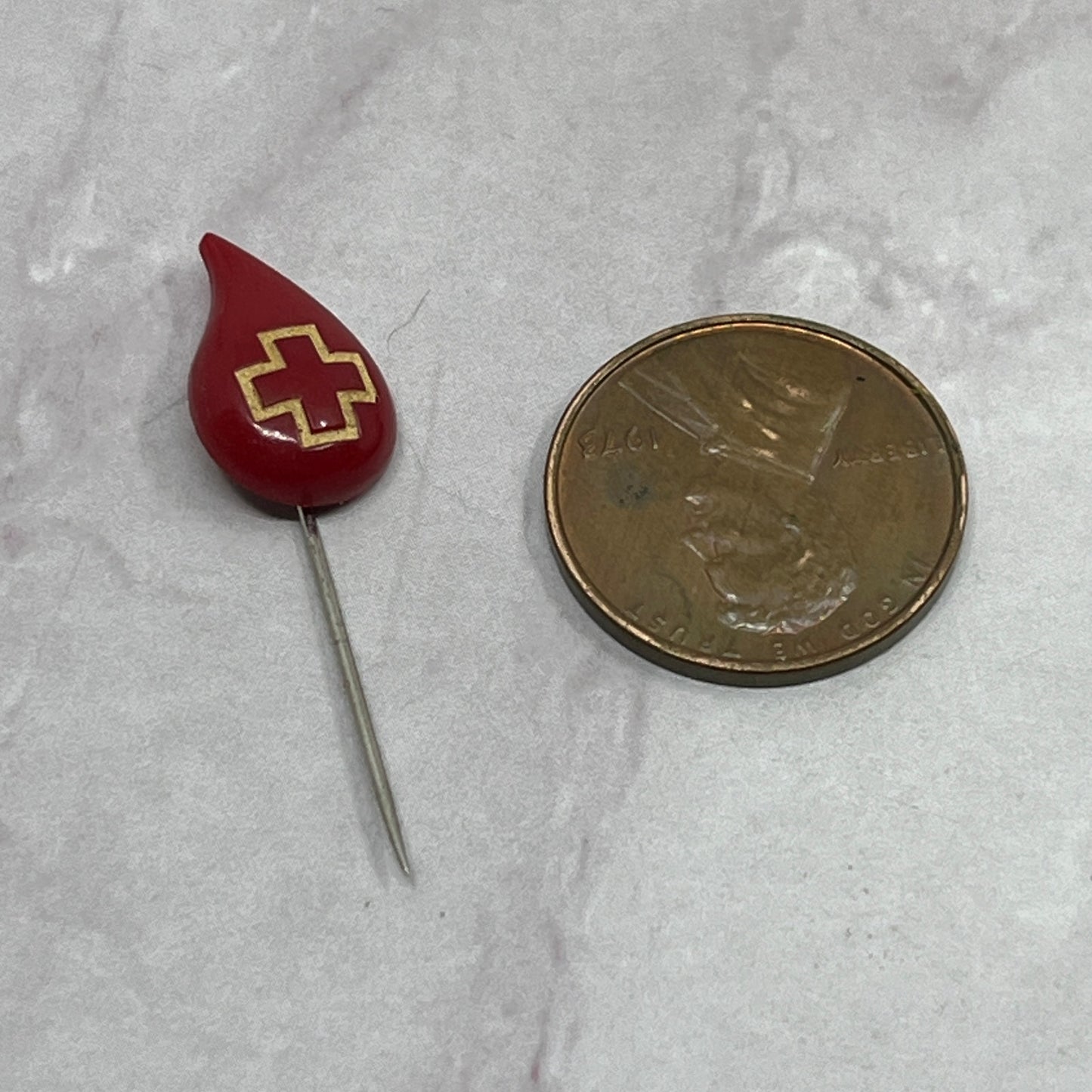Vintage Red Cross Blood Donor Blood Drip Stick Pin Button SB7-SPB