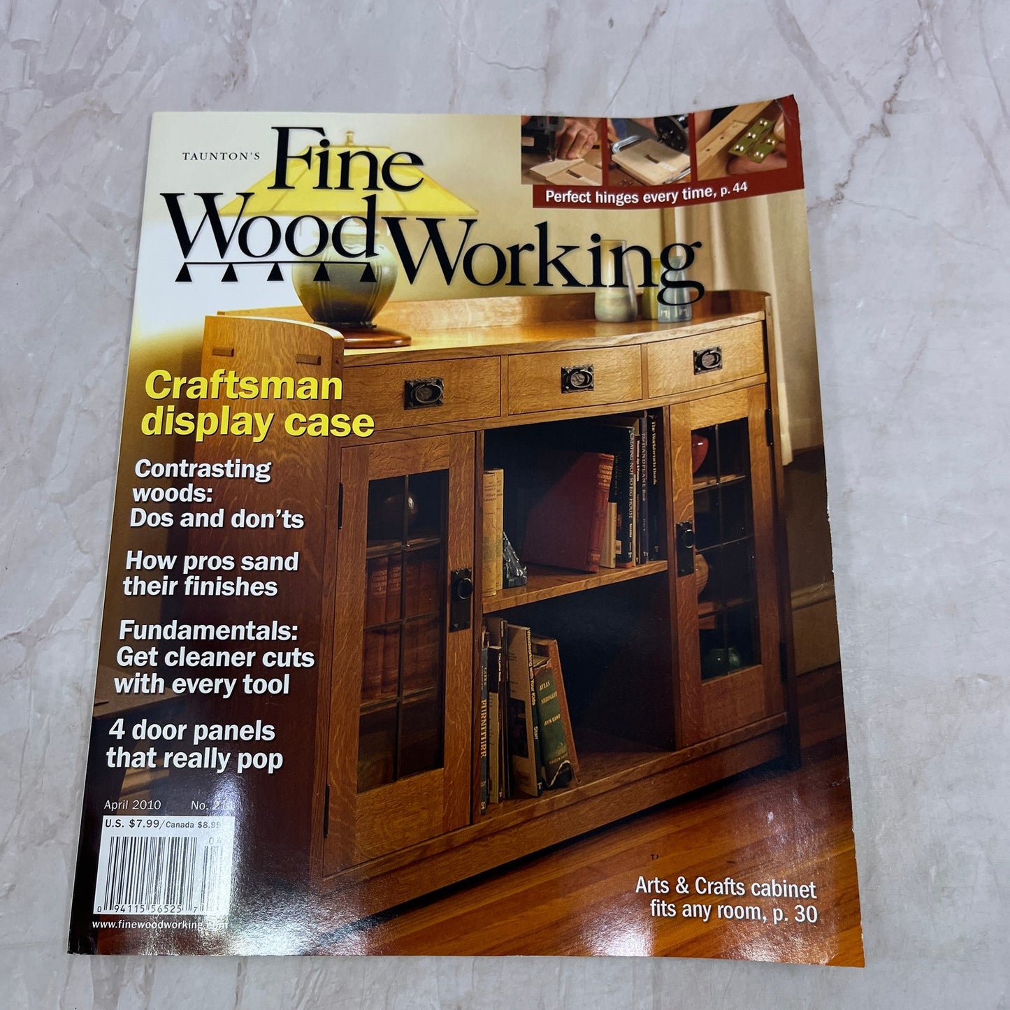 Craftsman Display Case - Apr 2010 No 211 Taunton's Fine Woodworking Magazine M34