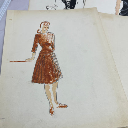 1940s Lot of 6 - 8.5x12 Fashion Sketches & Studies Winifred Schutsky TC5