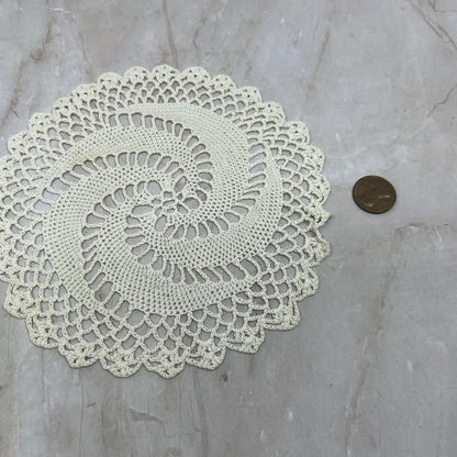Vintage Set of 2 Pinwheel Crochet Table Doily 5.5" TF5