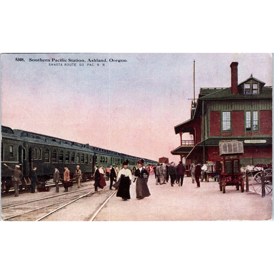 Southern Pacific Station Ashland Oregon Shasta Route Antique Postcard AF2-A4