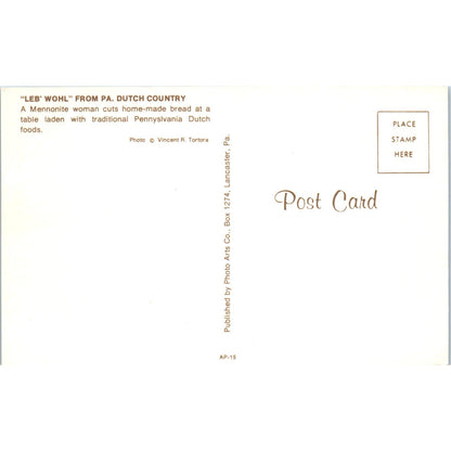 Leb Wohl Mennonite Cutting Bread Pennsylvania Dutch Country Vintage Postcard PD5