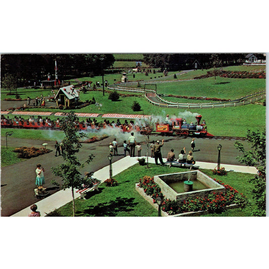 Dutch Wonderland Castle Gift Shop Lancaster Pennsylvania Vintage Postcard PD5